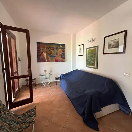 Apartment Trilocale A 150mt Da La Cinta *