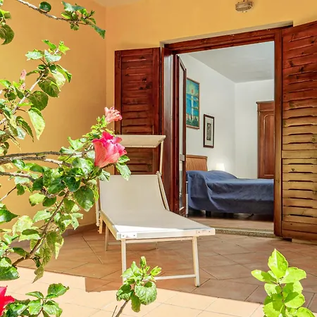 Trilocale A 150mt Da La Cinta Apartment *